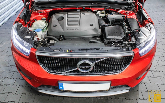 Volvo XC 40 cena 79999 przebieg: 228000, rok produkcji 2018 z Zawadzkie małe 631